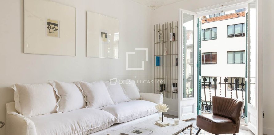 3 bedrooms apartment for sale in Barcelona, Catalonia, Spain № 6275