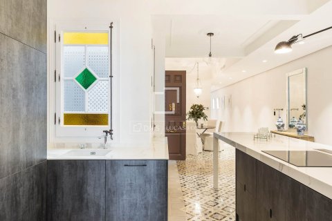 3 bedrooms apartment for sale in Barcelona, Catalonia, Spain № 6275 - photo 11