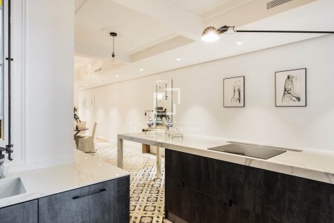 3 bedrooms apartment for sale in Barcelona, Catalonia, Spain № 6275 - photo 9