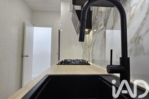 4 bedrooms apartment for sale in Barcelona, Catalonia, Spain № 7457 - photo 4