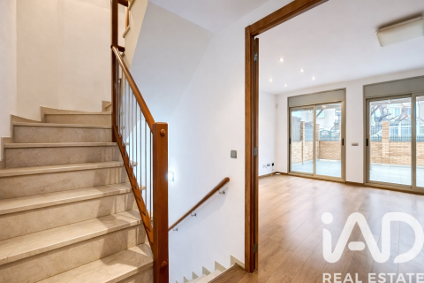 4 bedrooms townhouse for sale in Salou, Tarragona, Catalonia, Spain № 7460 - photo 18