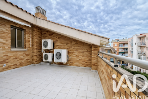4 bedrooms townhouse for sale in Salou, Tarragona, Catalonia, Spain № 7460 - photo 2