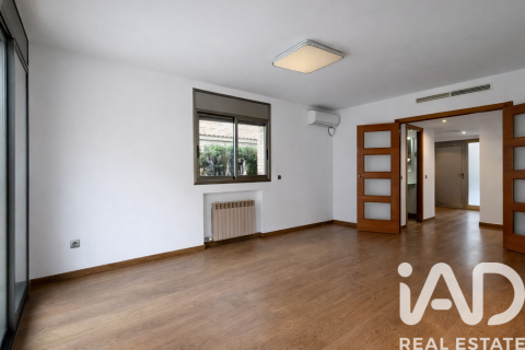 4 bedrooms townhouse for sale in Salou, Tarragona, Catalonia, Spain № 7460 - photo 25