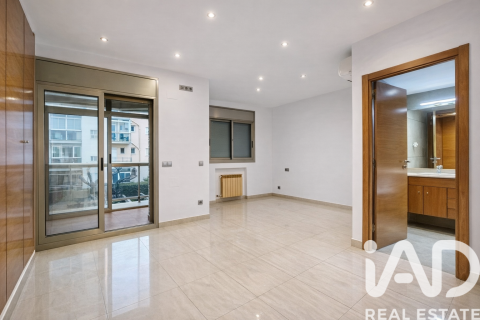 4 bedrooms townhouse for sale in Salou, Tarragona, Catalonia, Spain № 7460 - photo 13