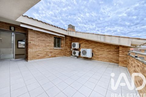 4 bedrooms townhouse for sale in Salou, Tarragona, Catalonia, Spain № 7460 - photo 4