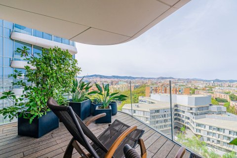 Apartamento de 3 dormitorios en venta en Barcelona, Cataluña, Spain № 3601 - foto 17