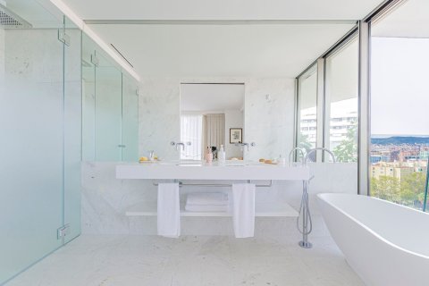 Apartamento de 3 dormitorios en venta en Barcelona, Cataluña, Spain № 3601 - foto 15