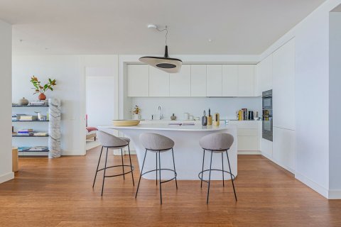 Apartamento de 3 dormitorios en venta en Barcelona, Cataluña, Spain № 3601 - foto 5