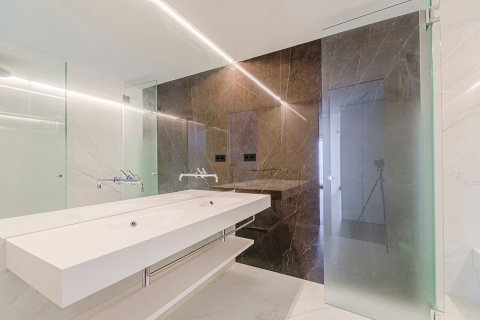 3 chambres apartment à vendre à Barcelona, Catalonia, Spain № 3599 - photo 16