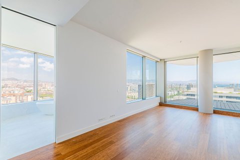 3 chambres apartment à vendre à Barcelona, Catalonia, Spain № 3598 - photo 8