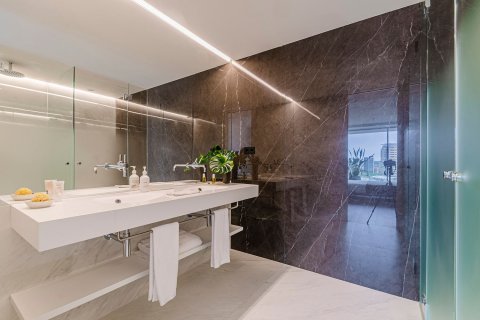 3 chambres apartment à vendre à Barcelona, Catalonia, Spain № 3600 - photo 22