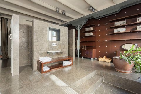 Apartamento de 2 dormitorios en venta en Barcelona, Cataluña, Spain № 6926 - foto 22