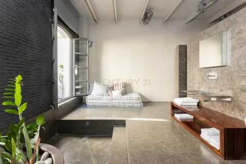 Apartamento de 2 dormitorios en venta en Barcelona, Cataluña, Spain № 6926 - foto 21