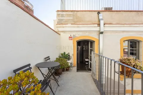 Apartamento de 2 dormitorios en venta en Barcelona, Cataluña, Spain № 6926 - foto 6