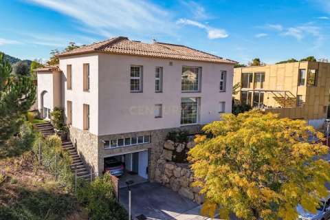 Сasa de 6 dormitorios en venta en Torrelavit, Barcelona, Cataluña, Spain № 6923 - foto 5