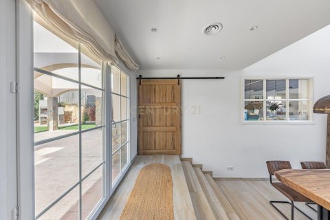 Сasa de 6 dormitorios en venta en Torrelavit, Barcelona, Cataluña, Spain № 6923 - foto 13