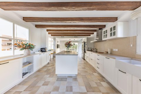 Сasa de 6 dormitorios en venta en Torrelavit, Barcelona, Cataluña, Spain № 6923 - foto 8