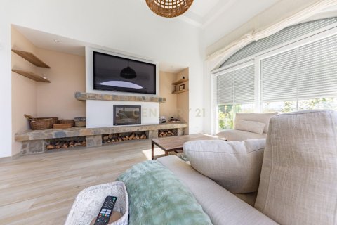 Сasa de 6 dormitorios en venta en Torrelavit, Barcelona, Cataluña, Spain № 6923 - foto 12