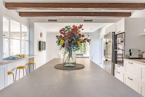 Сasa de 6 dormitorios en venta en Torrelavit, Barcelona, Cataluña, Spain № 6923 - foto 9