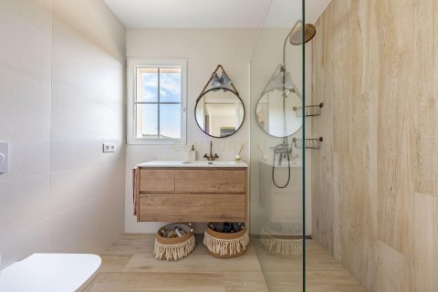 Сasa de 6 dormitorios en venta en Torrelavit, Barcelona, Cataluña, Spain № 6923 - foto 23