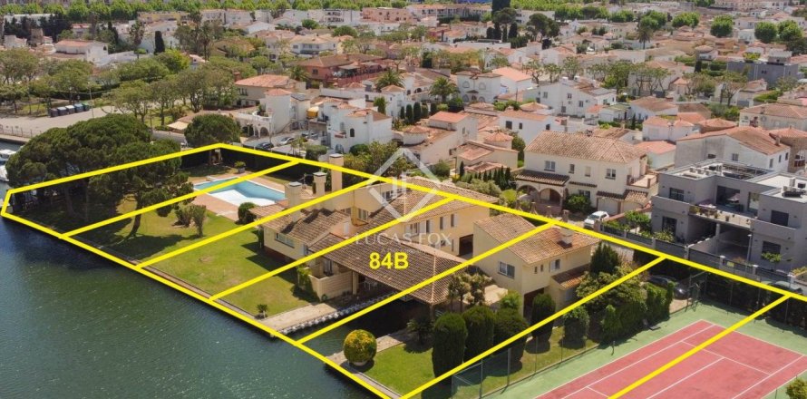 Земельный участок 500м² в Эмпуриабраве, Герона, Каталония, Испания № 2716