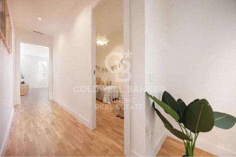 Купить квартиру в Барселона, Испания с 3 спальни, 100м², № 7943 - фото 5