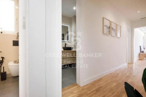 Купить квартиру в Барселона, Испания с 3 спальни, 100м², № 7943 - фото 2