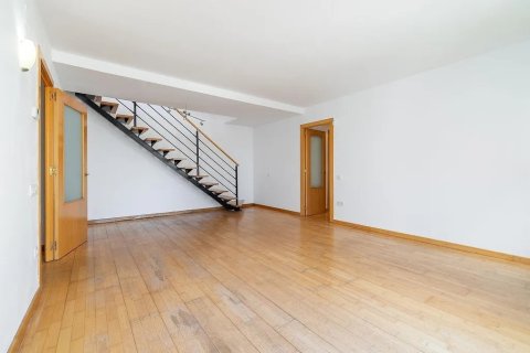 Купить квартиру в Сан-Кугат-дель-Вальес, Испания с 5 комнат, № 1529 - фото 5