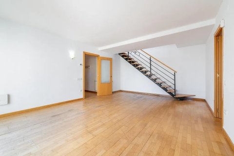 Купить квартиру в Сан-Кугат-дель-Вальес, Испания с 5 комнат, № 1529 - фото 4