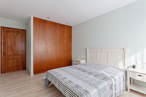 Купить дом в Льорет-де-Мар, Испания с 7 комнат, № 1534 - фото 16