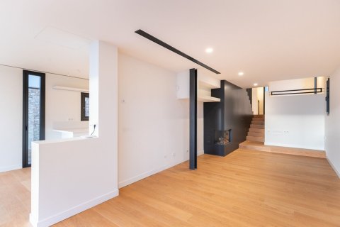 Купить дом в Барселона, Испания с 7 комнат, № 1533 - фото 6