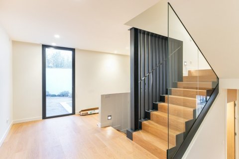 Купить дом в Барселона, Испания с 7 комнат, № 1533 - фото 10