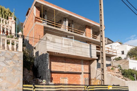 4 chambres villa à vendre à Castelldefels, Barcelona, Catalonia, Spain № 3925 - photo 14