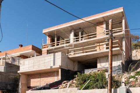 4 chambres villa à vendre à Castelldefels, Barcelona, Catalonia, Spain № 3925 - photo 12