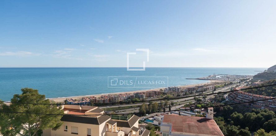 4 chambres villa à vendre à Castelldefels, Barcelona, Catalonia, Spain № 3925