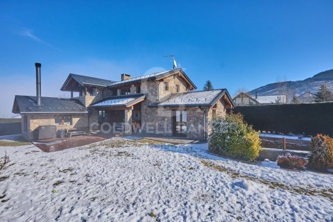 4 bedrooms house for sale in Girona, Catalonia, Spain № 5324 - photo 4