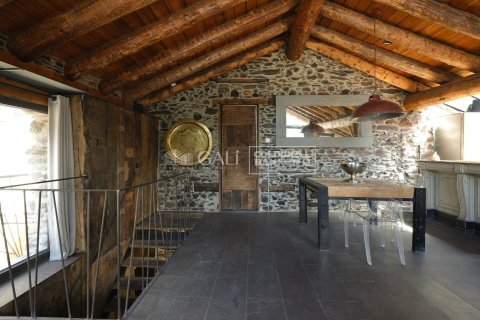 Villa de 4 dormitorios en venta en Principado De Andorra (Ninguna Poblacion Tiene C.P.), Lérida, Cataluña, Spain № 5325 - foto 3