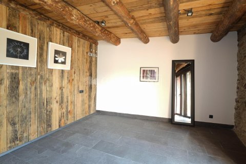 Villa de 4 dormitorios en venta en Principado De Andorra (Ninguna Poblacion Tiene C.P.), Lérida, Cataluña, Spain № 5325 - foto 18