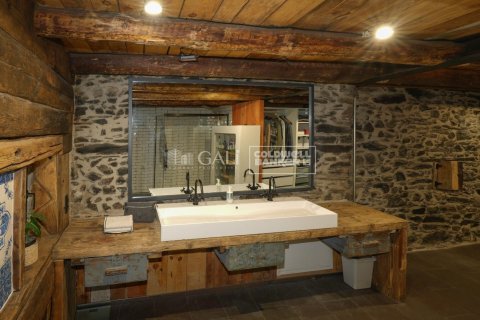 Villa de 4 dormitorios en venta en Principado De Andorra (Ninguna Poblacion Tiene C.P.), Lérida, Cataluña, Spain № 5325 - foto 27