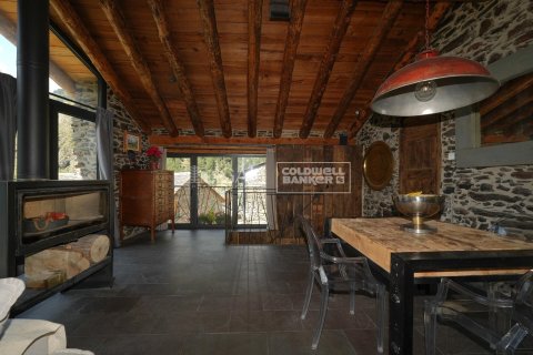 Villa de 4 dormitorios en venta en Principado De Andorra (Ninguna Poblacion Tiene C.P.), Lérida, Cataluña, Spain № 5325 - foto 4