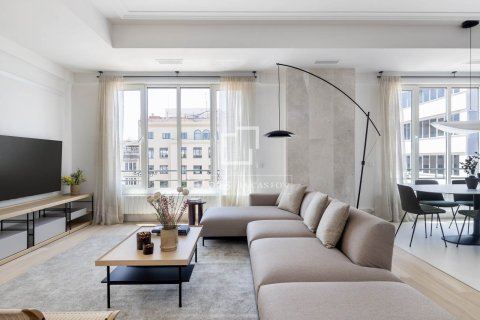 4 chambres apartment à louer à Barcelona, Catalonia, Spain № 3762 - photo 4