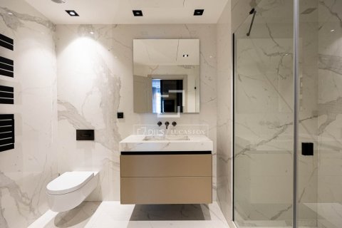 2 chambres apartment à louer à Barcelona, Catalonia, Spain № 3761 - photo 22