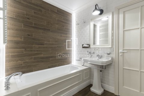 6 chambres penthouse à vendre à Barcelona, Catalonia, Spain № 3763 - photo 30