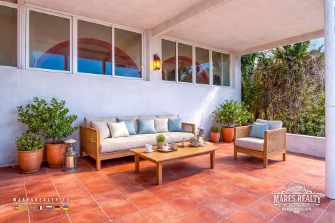 4 bedrooms villa for sale in Lloret de Mar, Girona, Catalonia, Spain № 7231 - photo 3
