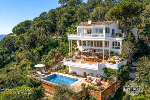 4 bedrooms villa for sale in Lloret de Mar, Girona, Catalonia, Spain № 7231 - photo 12