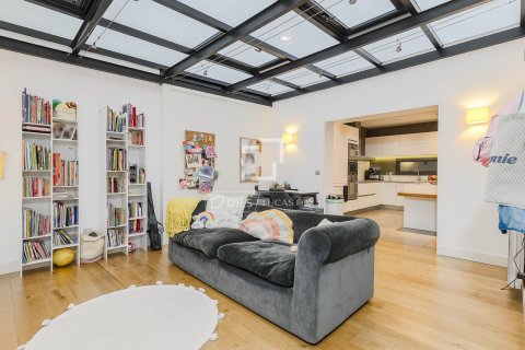 4 bedrooms apartment for sale in Barcelona, Catalonia, Spain № 7234 - photo 4