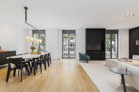 4 bedrooms apartment for sale in Barcelona, Catalonia, Spain № 7234 - photo 28