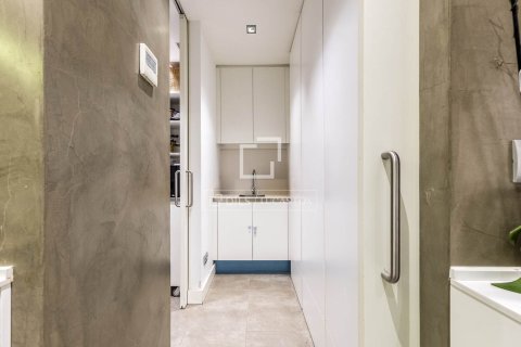 4 bedrooms apartment for sale in Barcelona, Catalonia, Spain № 7234 - photo 15