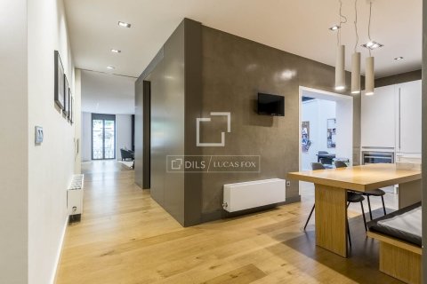4 bedrooms apartment for sale in Barcelona, Catalonia, Spain № 7234 - photo 7