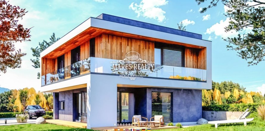 3 bedrooms villa for sale in Lloret de Mar, Girona, Catalonia, Spain № 7230